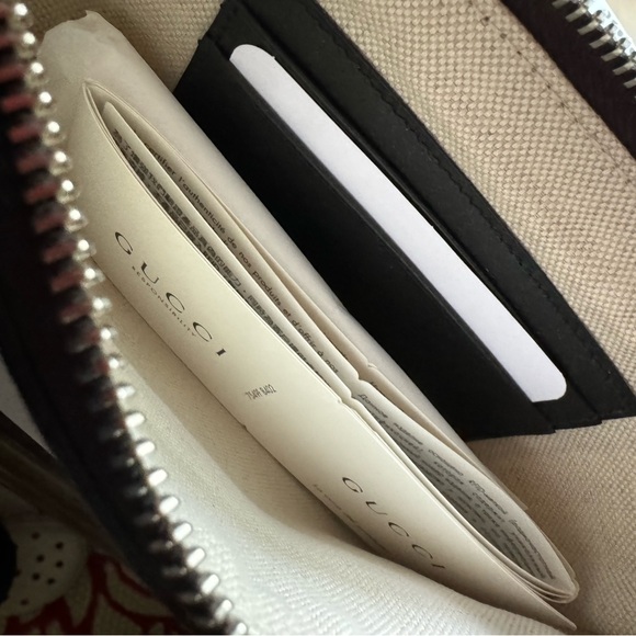 Gucci Lim.Ed. Monogram Snake Wristlet - Picture 5 of 7